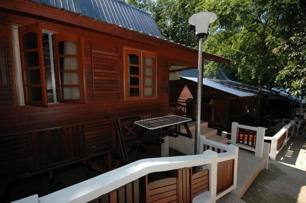 Shari La Island Resort Kampong Pasir Hantu Eksteriør billede