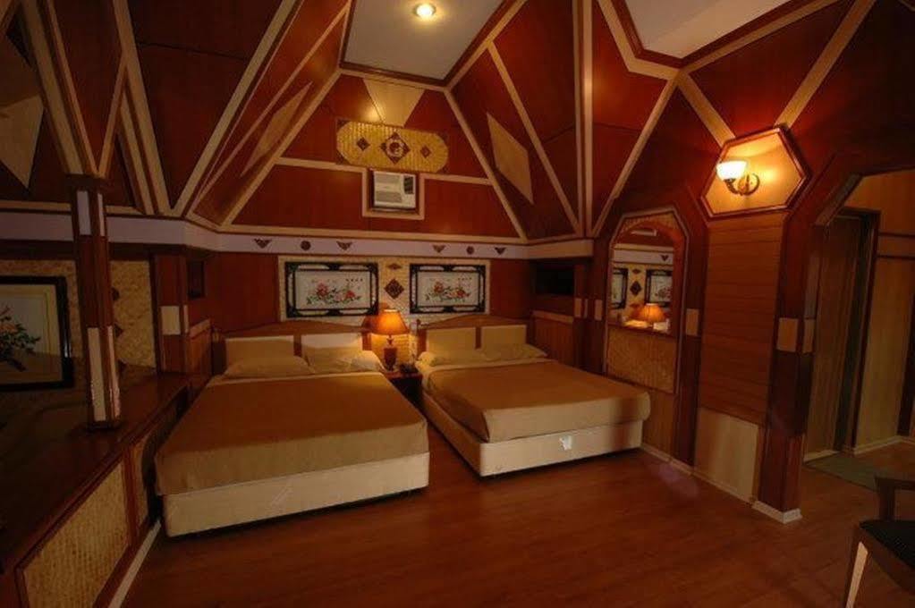 Shari La Island Resort Kampong Pasir Hantu Eksteriør billede